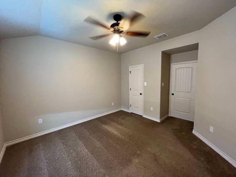 More Photos Of 6414 Luglio Ln, San Antonio Apartments For Sale