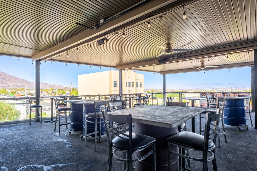 More Photos Of 37 S Water St, Henderson Office Residential For Lease