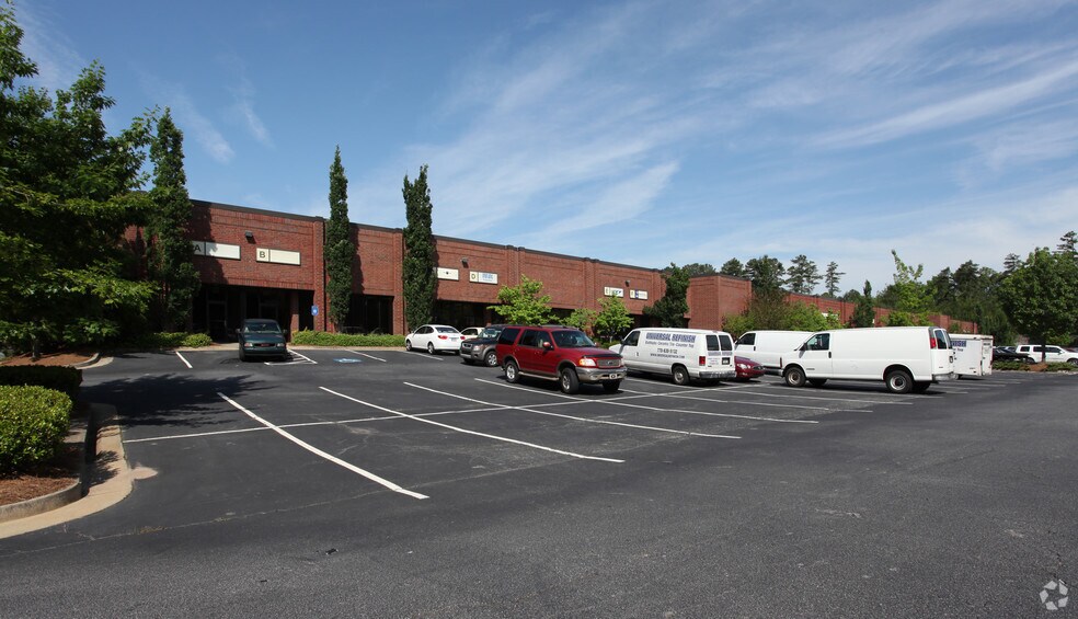 Primary Photo Of 1635 Lakes Pky, Lawrenceville Distribution For Lease