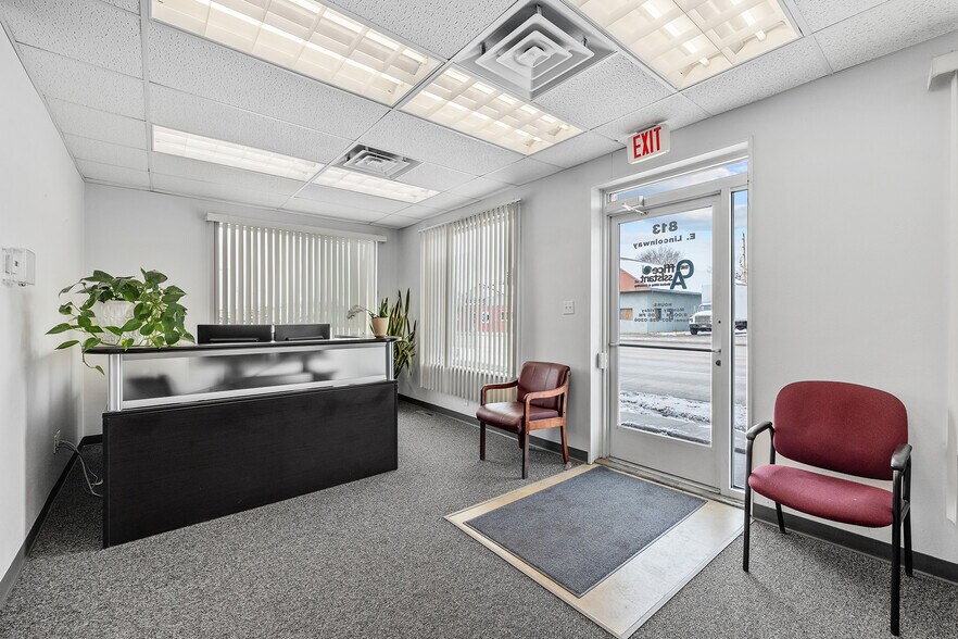 More Photos Of 813 E Lincolnway, Cheyenne Office For Sale