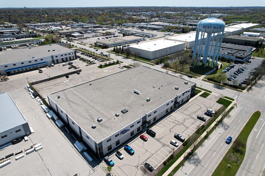More Photos Of 11540 W Rogers St, West Allis Industrial For Lease