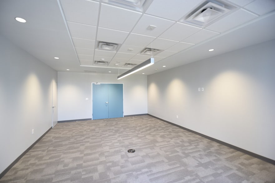 More Photos Of 1922 Anson Rd, Dallas Office For Lease
