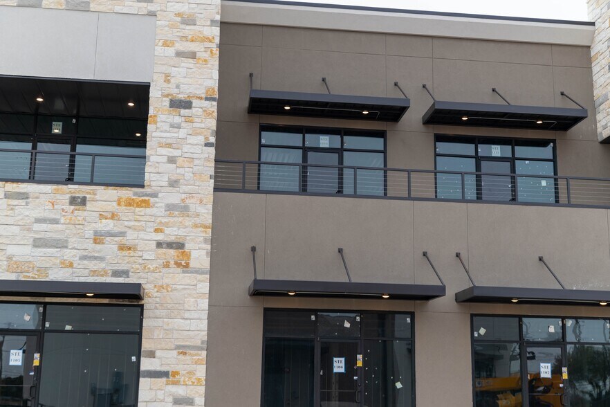 More Photos Of 15101 Ronald Reagan Blvd, Leander, TX 78641, Unite, Leander Unknown For Lease