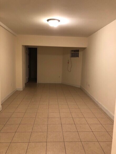 More Photos Of 42 W 65th St, New York Apartments For Lease