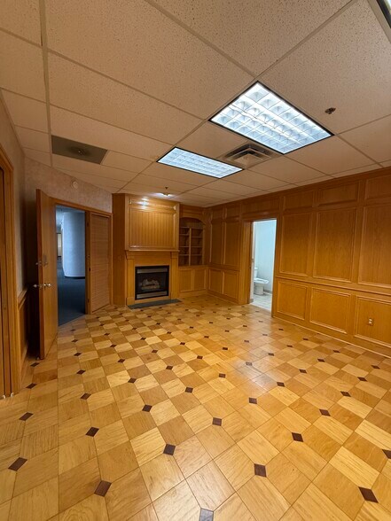 More Photos Of 143 Commerce Blvd, Loveland Warehouse For Sale