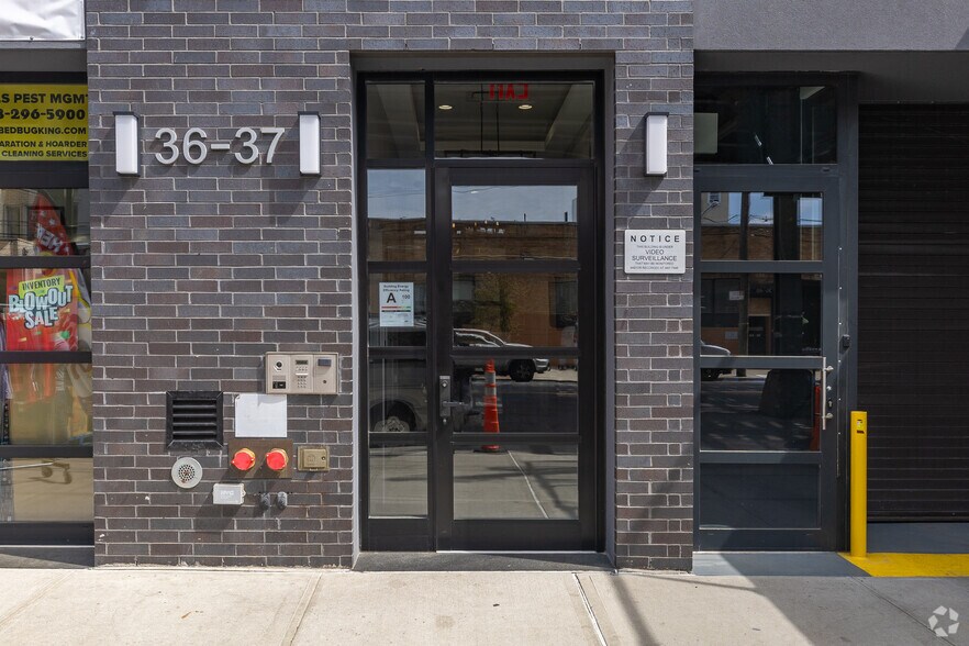 More Photos Of 3637 31st St, Long Island City Apartments For Lease