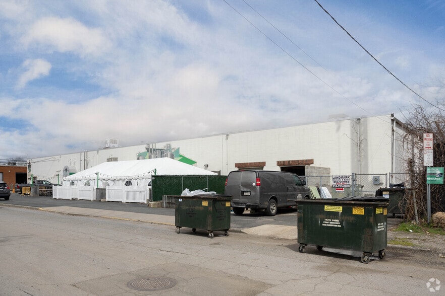 More Photos Of 3505 Hampton Rd, Oceanside Warehouse For Lease