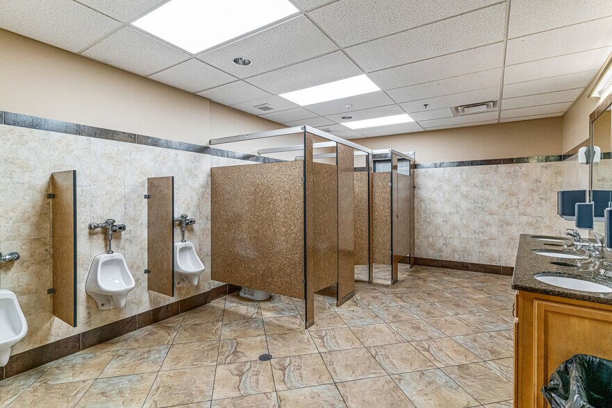 More Photos Of 1101 Brannon Rd, Nicholasville Religious Facility For Sale