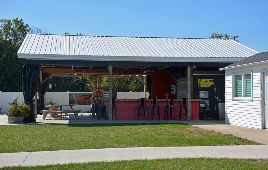 More Photos Of 555 Ohio st, Kendallville Land For Sale