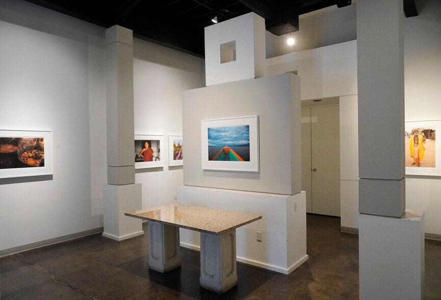 More Photos Of 2917 Canton St, Dallas Flex For Lease