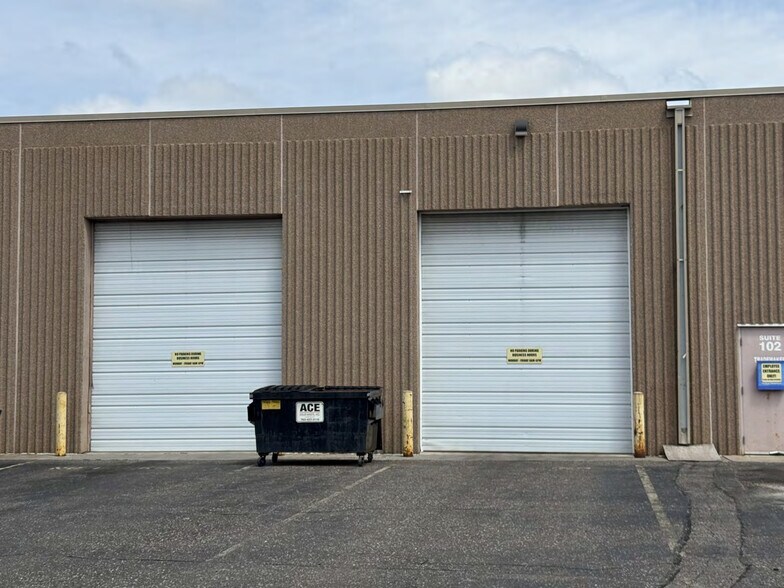 More Photos Of 1550 91st St NE, Blaine Light Distribution For Sale