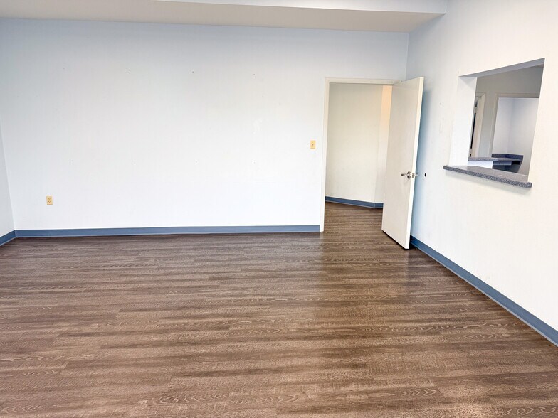 More Photos Of 6010 Park Blvd, Pinellas Park Medical For Lease