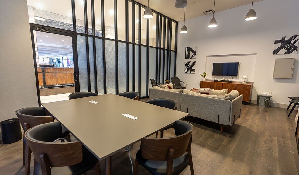 More Photos Of 101 W Fayette St, Baltimore Apartments For Sale