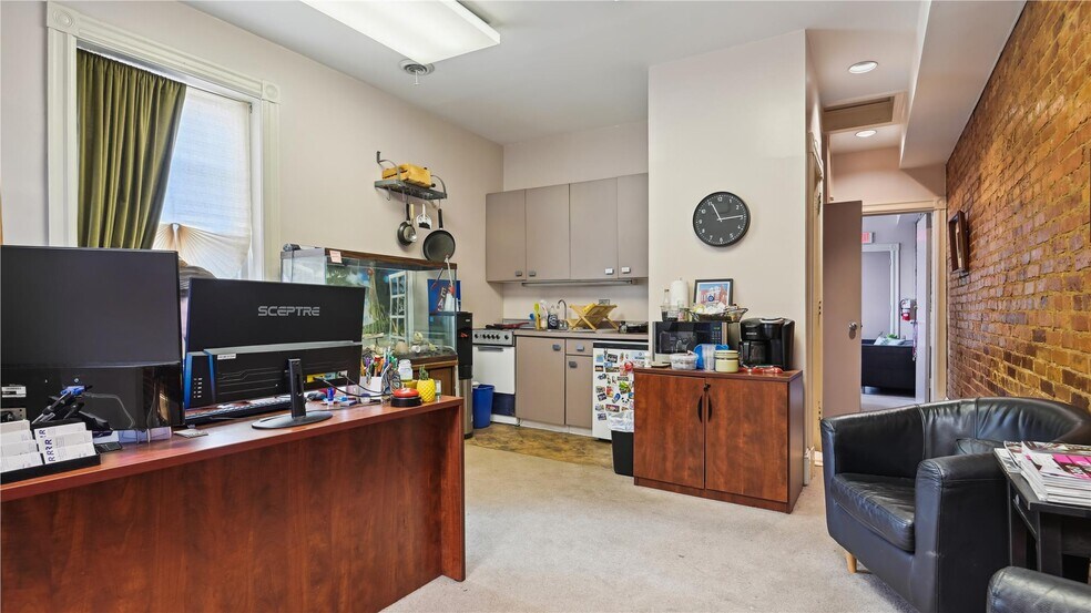 More Photos Of 707-709 8th St SE, Washington Storefront Retail Office For Sale