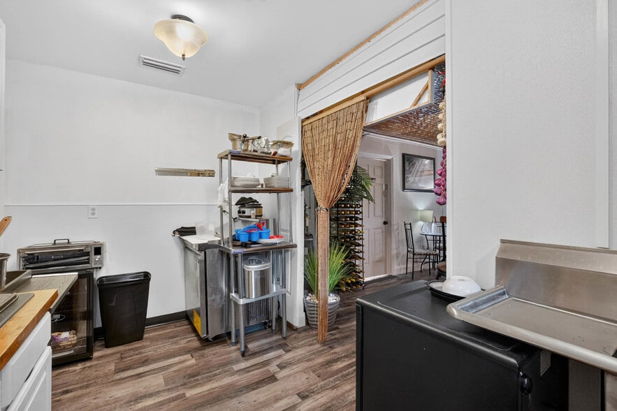 More Photos Of 3323 Saint Johns Ave, Palatka Restaurant For Sale