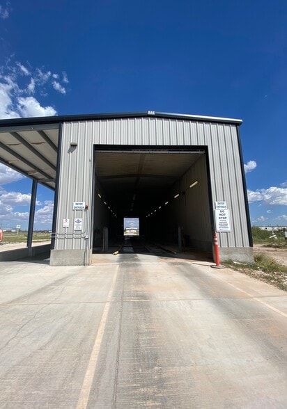 More Photos Of 301 NW County Rd, Hobbs Carwash For Sale