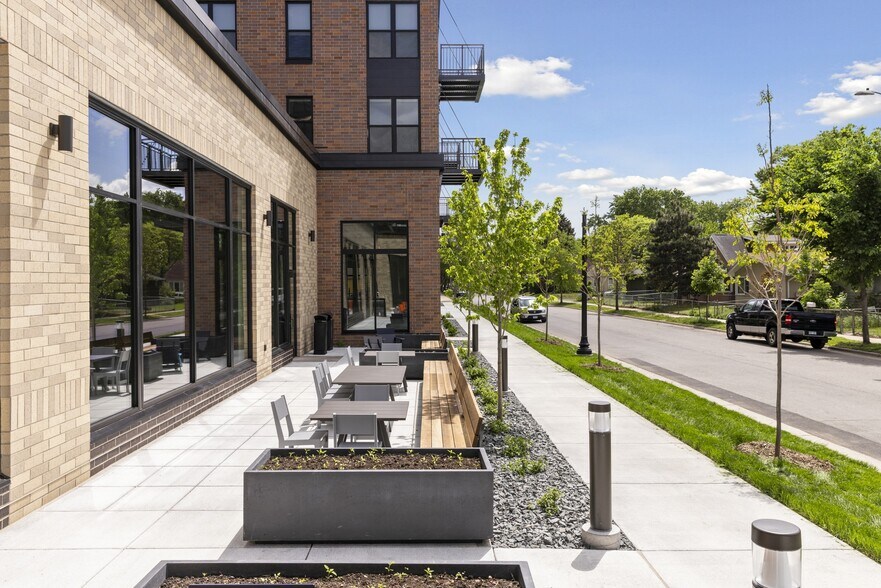 More Photos Of 2301 NE California St, Minneapolis Apartments For Lease