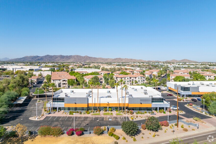 More Photos Of 7890 S Hardy Dr, Tempe Light Distribution For Lease