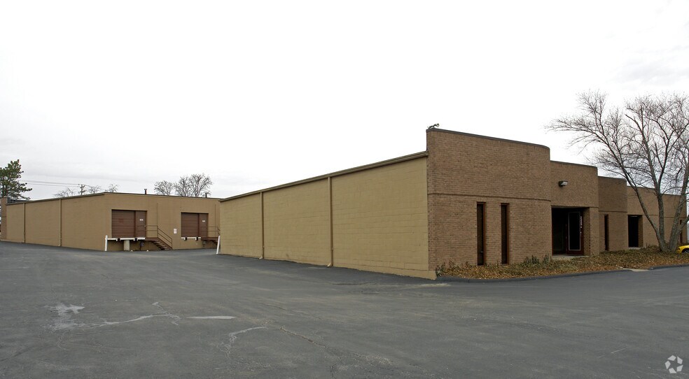 More Photos Of 824-830 Fee Fee Rd, Saint Louis Unknown For Lease