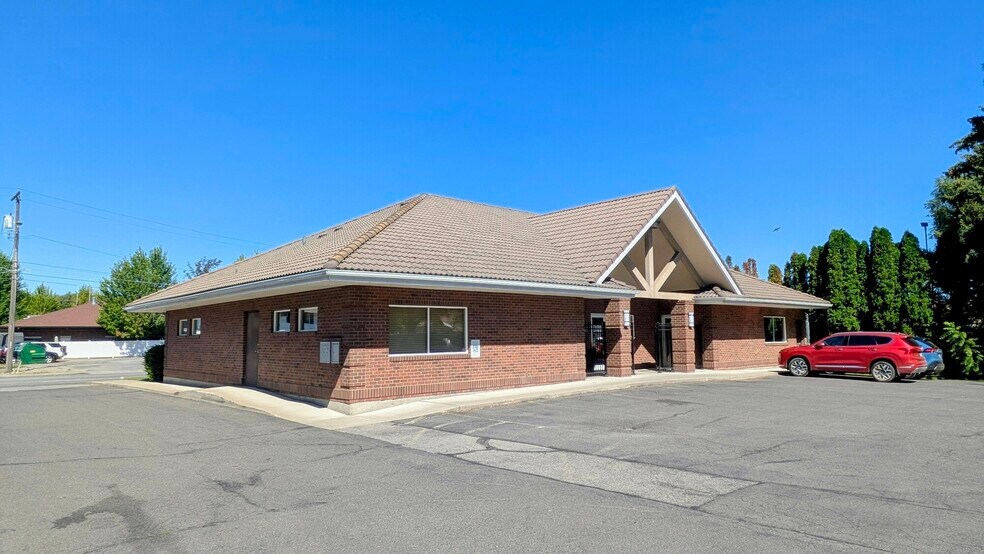 More Photos Of 526 N Mullan Rd, Spokane Office For Sale