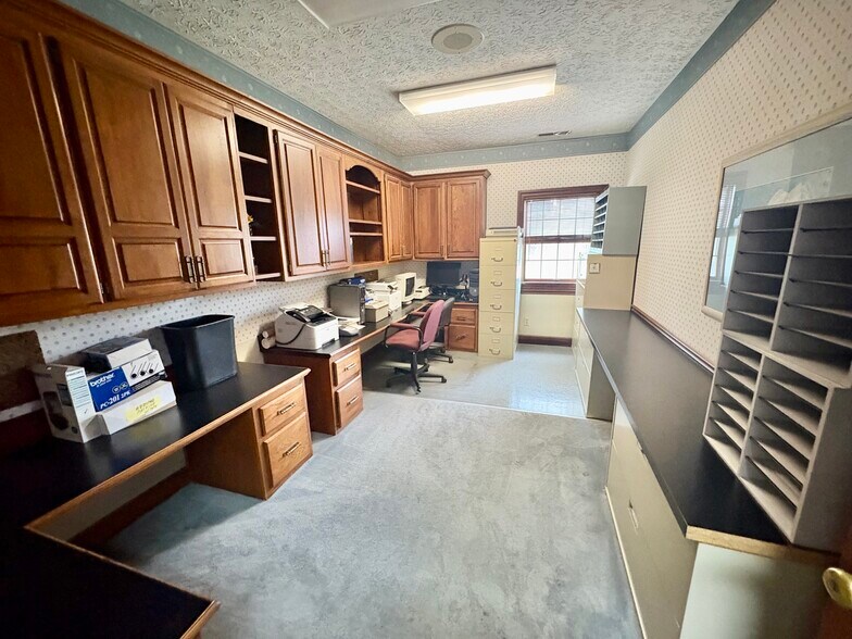More Photos Of 1485 Commerce Park Dr, Tipp City Medical For Sale