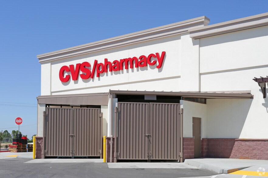 More Photos Of 474 Winton Pky, Livingston Drugstore For Sale