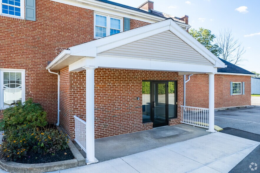 More Photos Of 2625 N Susquehanna Trl, Shamokin Dam Bank For Sale