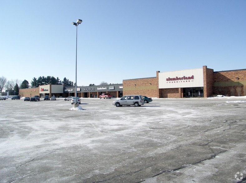 More Photos Of 1110-1122 N Superior Ave, Tomah Unknown For Lease