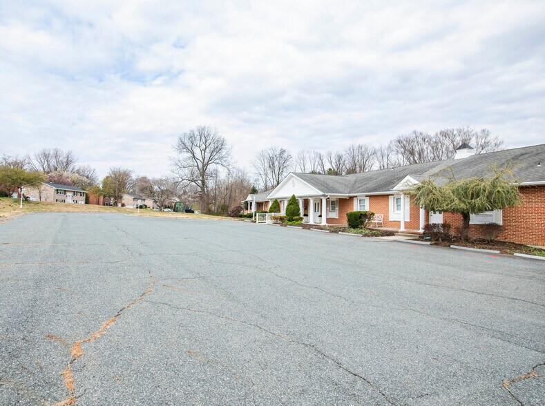 More Photos Of 715 S Shamrock Rd, Bel Air Office Residential For Sale