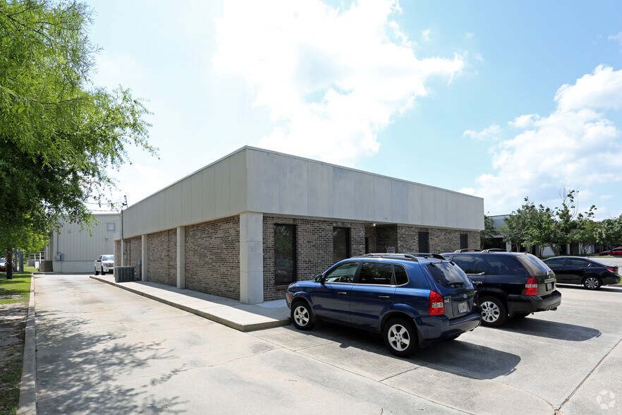 More Photos Of 1181 Montlimar Dr, Mobile Office For Sale