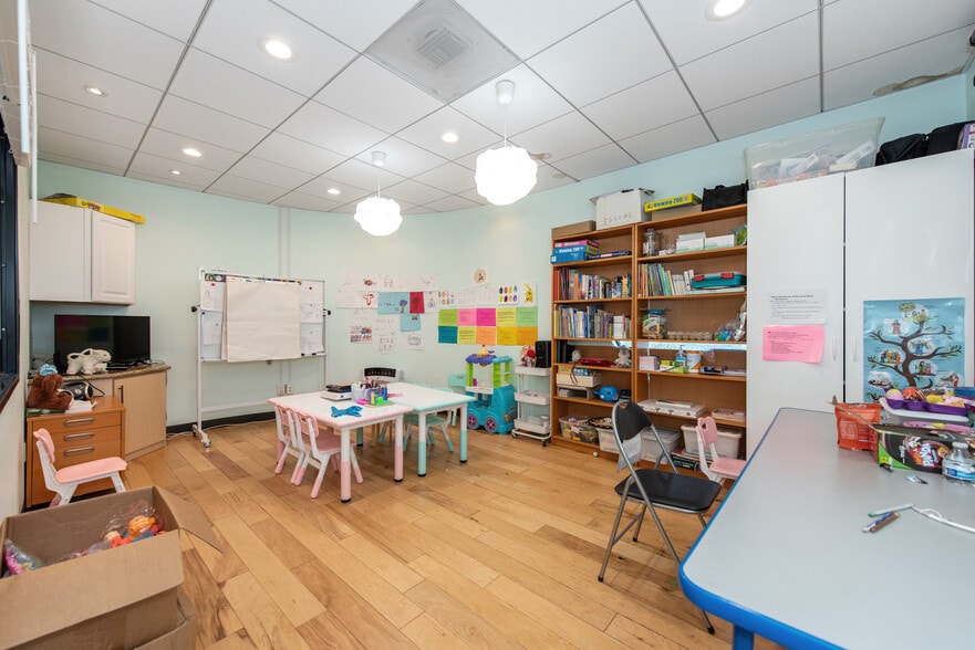 More Photos Of 17500 Red Hill Ave, Irvine Office Residential For Lease