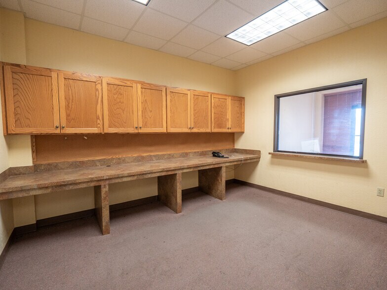 More Photos Of 5230 W State Highway 71, La Grange Refrigeration Cold Storage For Sale