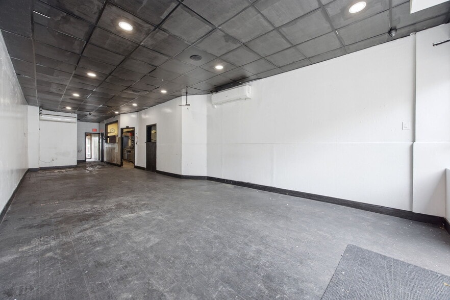 More Photos Of 513 Grand St, Brooklyn Storefront Retail Residential For Lease