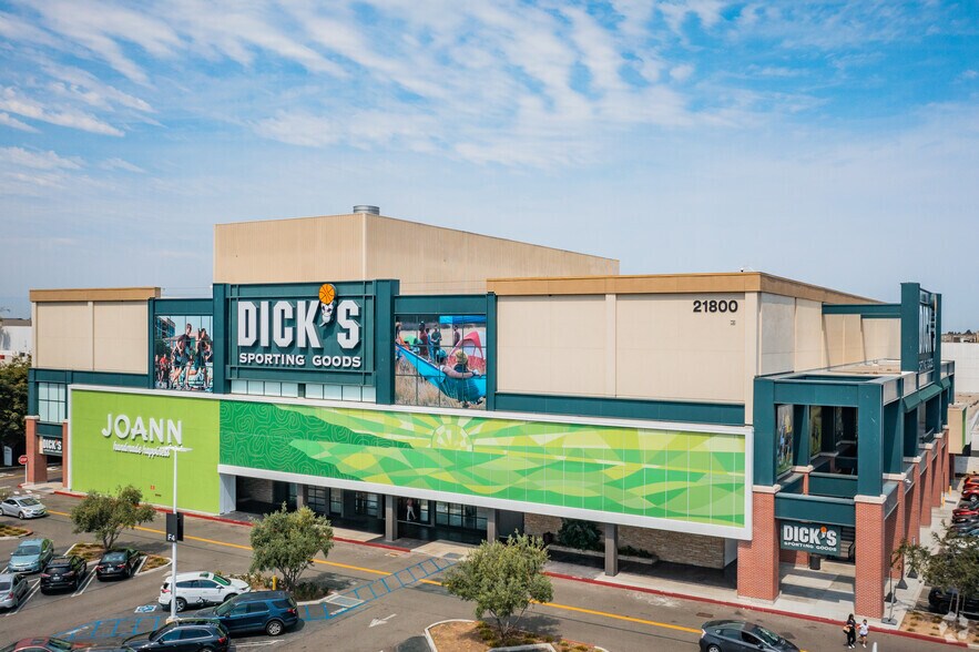 More Photos Of 21712 Hawthorne Blvd, Torrance General Retail For Lease