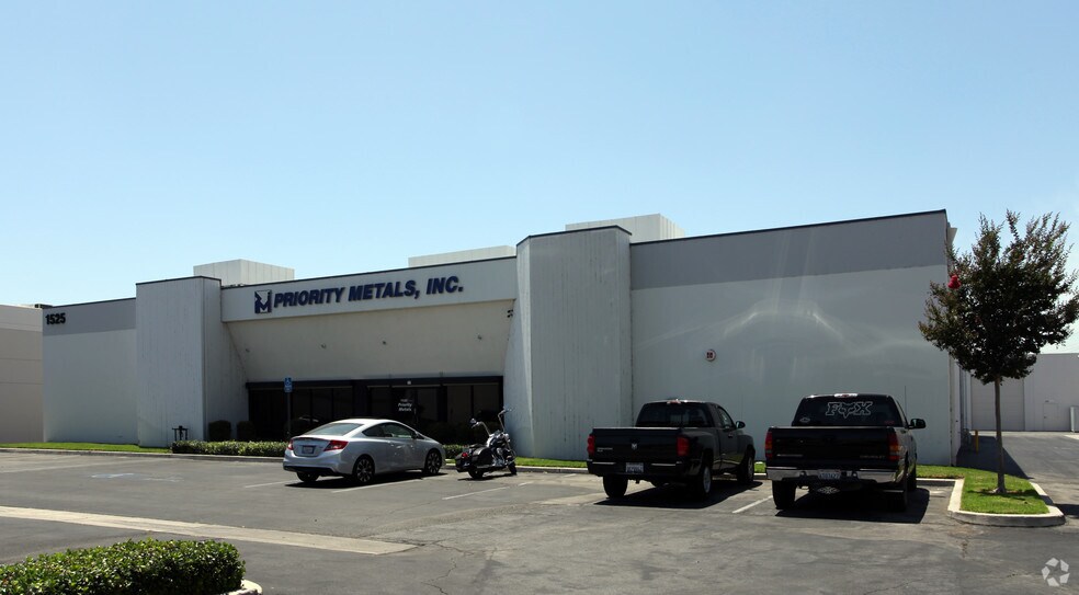 Primary Photo Of 1525 S Sinclair St, Anaheim Warehouse For Lease