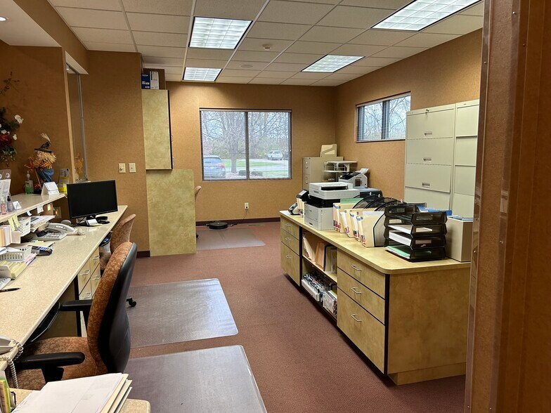 More Photos Of 3825 Fairview Dr, Anderson Medical For Sale