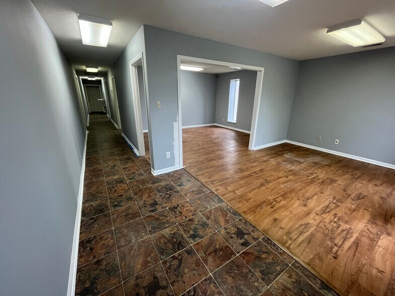 More Photos Of 4086 N NC 16 Business Hwy, Denver Flex For Lease