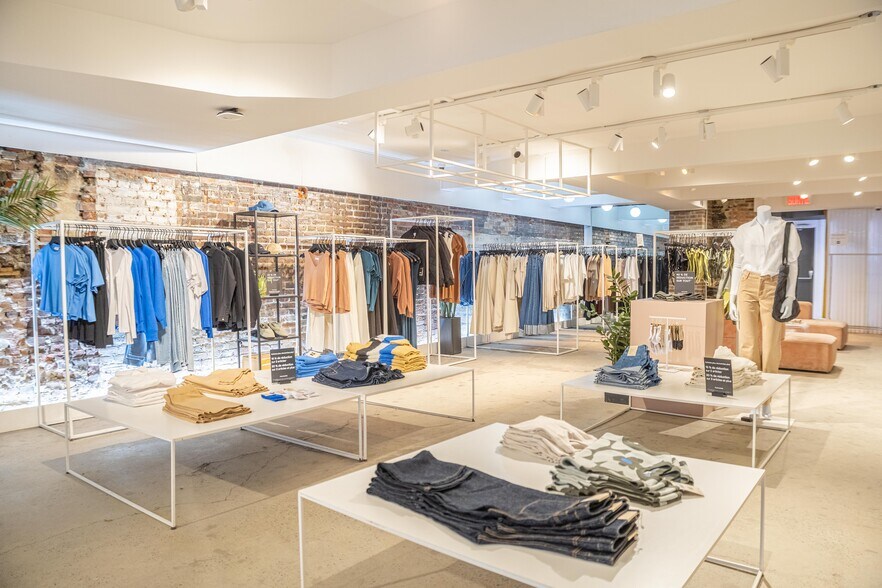 More Photos Of 1420-1432 Rue Stanley, Montréal Storefront Retail Office For Lease