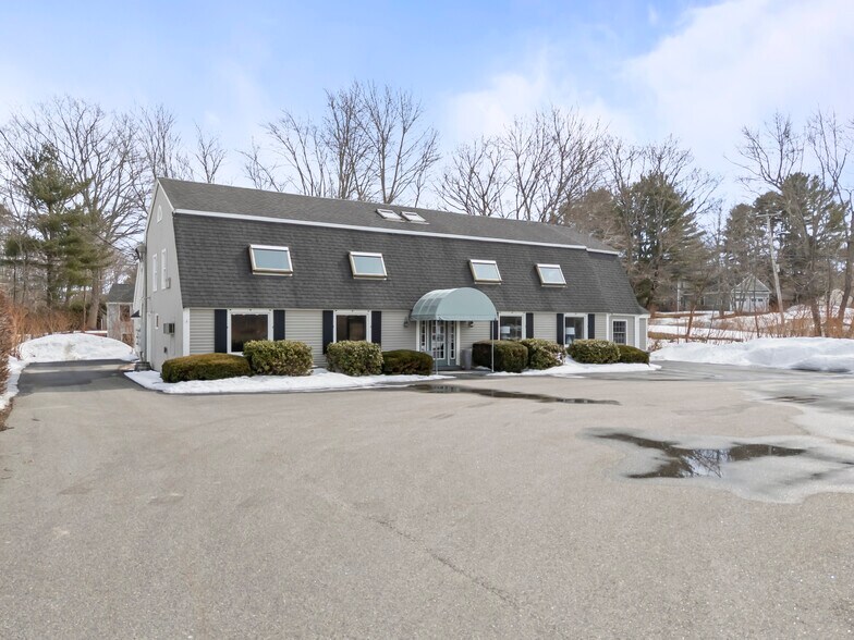 More Photos Of 2049 Post Rd, Wells Storefront Retail Office For Lease