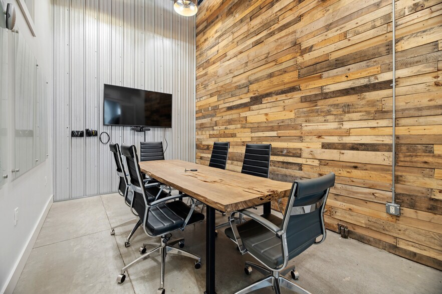 More Photos Of 790 N Highway 393, Santa Rosa Beach Warehouse For Lease