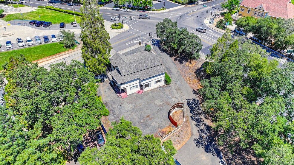 More Photos Of 1407-1409 Lincoln Way, Auburn Office For Sale