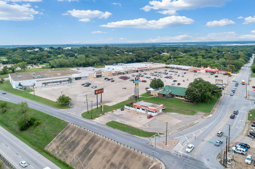 Primary Photo Of 505-521 N Stewart St, Azle Storefront Retail Office For Sale