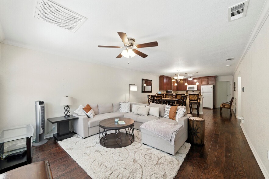 More Photos Of 5017 Colleyville Blvd, Colleyville Office For Sale