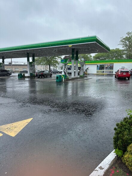 More Photos Of 1127 Broadway, Farmingdale Service Station For Sale