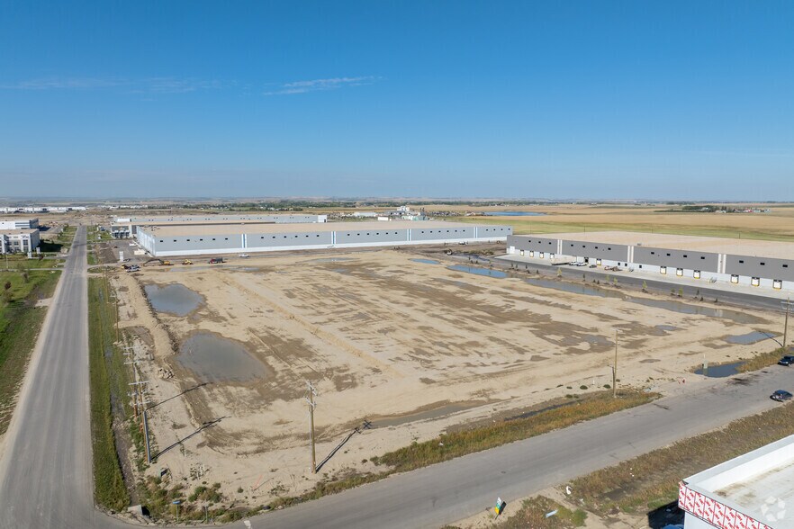 More Photos Of 100 High Plains Crt, Rocky View No 44 Warehouse For Lease