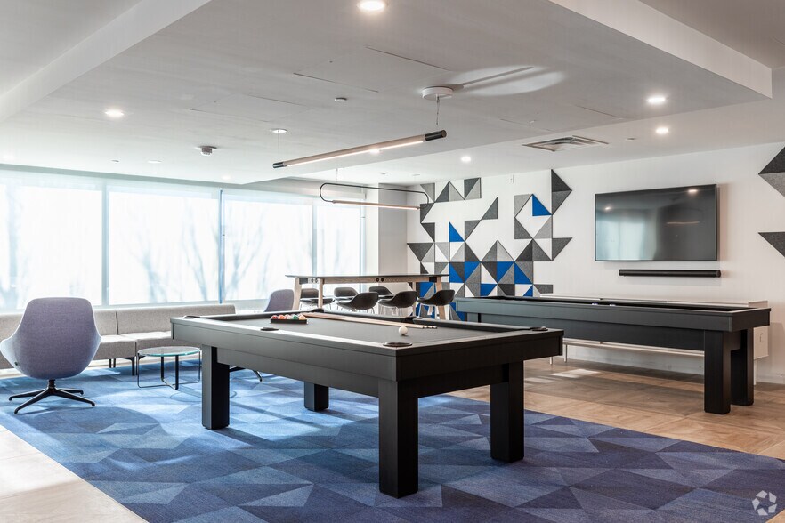 More Photos Of 100 Enterprise Dr, Rockaway Office For Lease