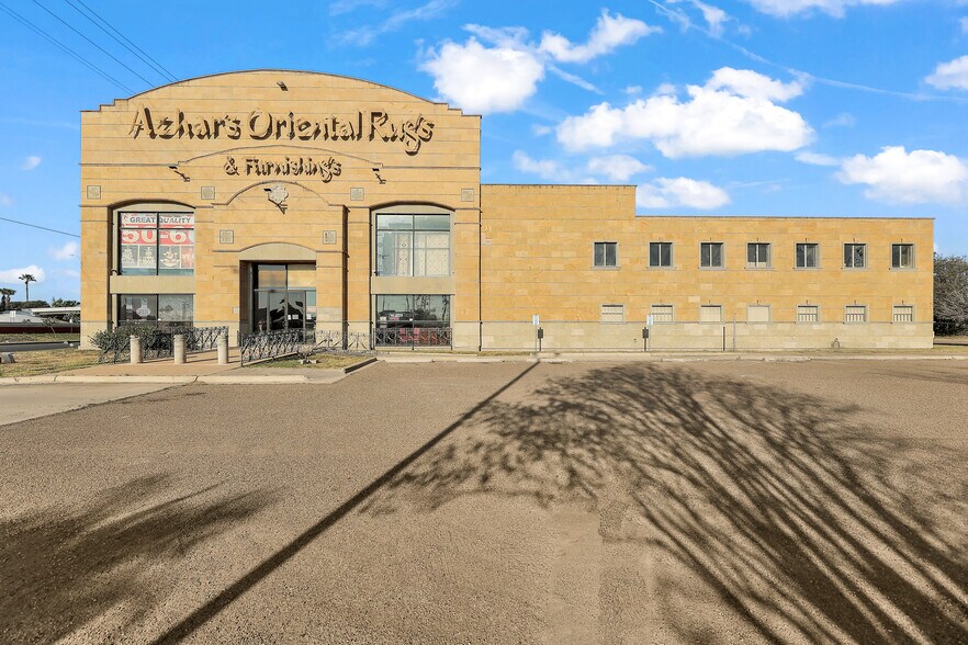 More Photos Of 1324 W Expressway 83, McAllen Freestanding For Sale