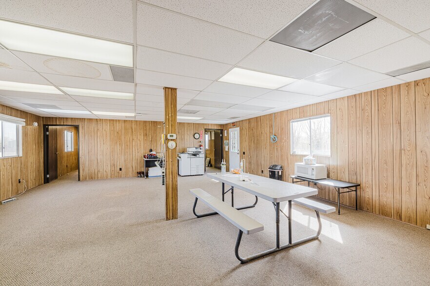 More Photos Of 824 Poplar St, Carlin Industrial For Sale