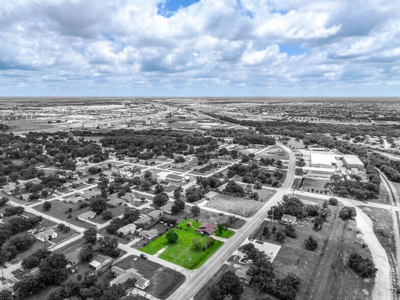 More Photos Of 604 E Broad St, Forney Office Residential For Sale