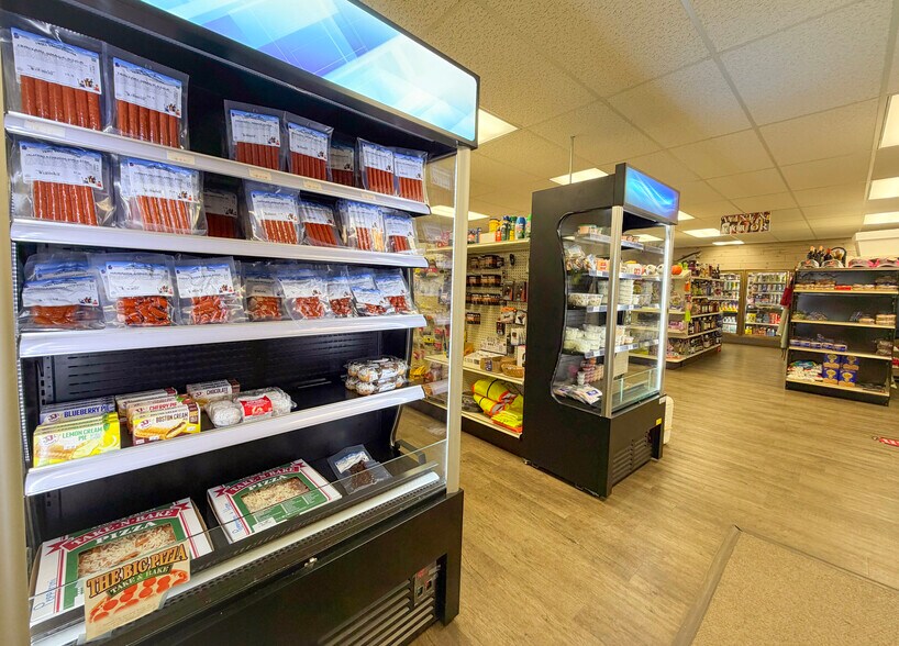 More Photos Of 1866 W Trask Lake Rd, Barton City Service Station For Sale